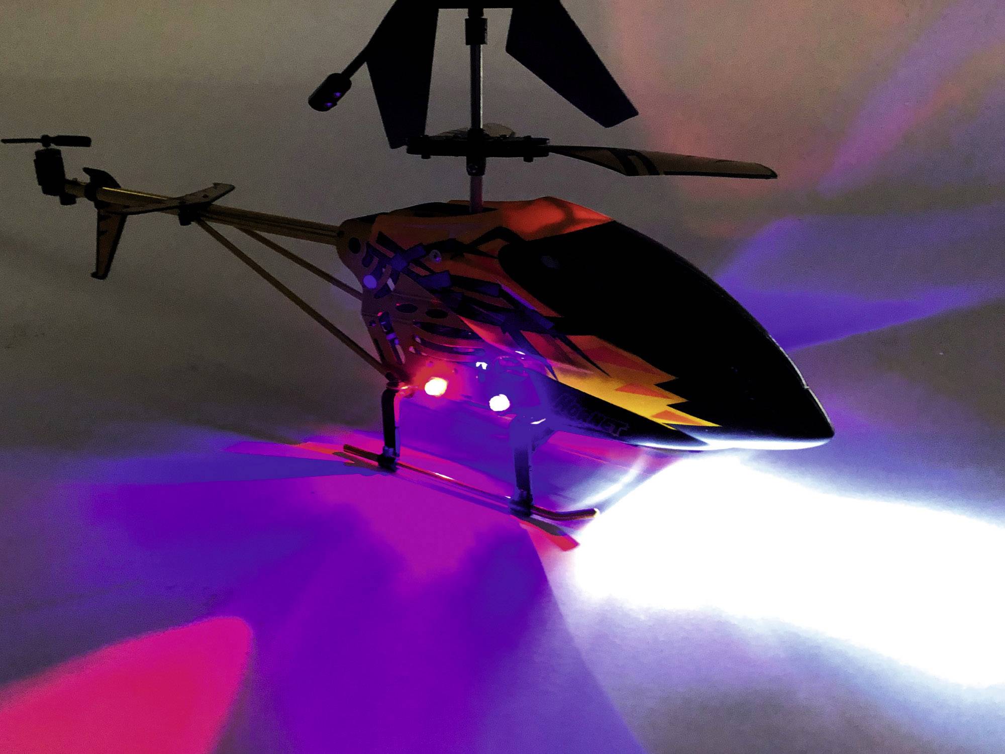 Carson RC Sport Easy Tyrann Hornet 350 RC Einsteiger Hubschrauber RtR