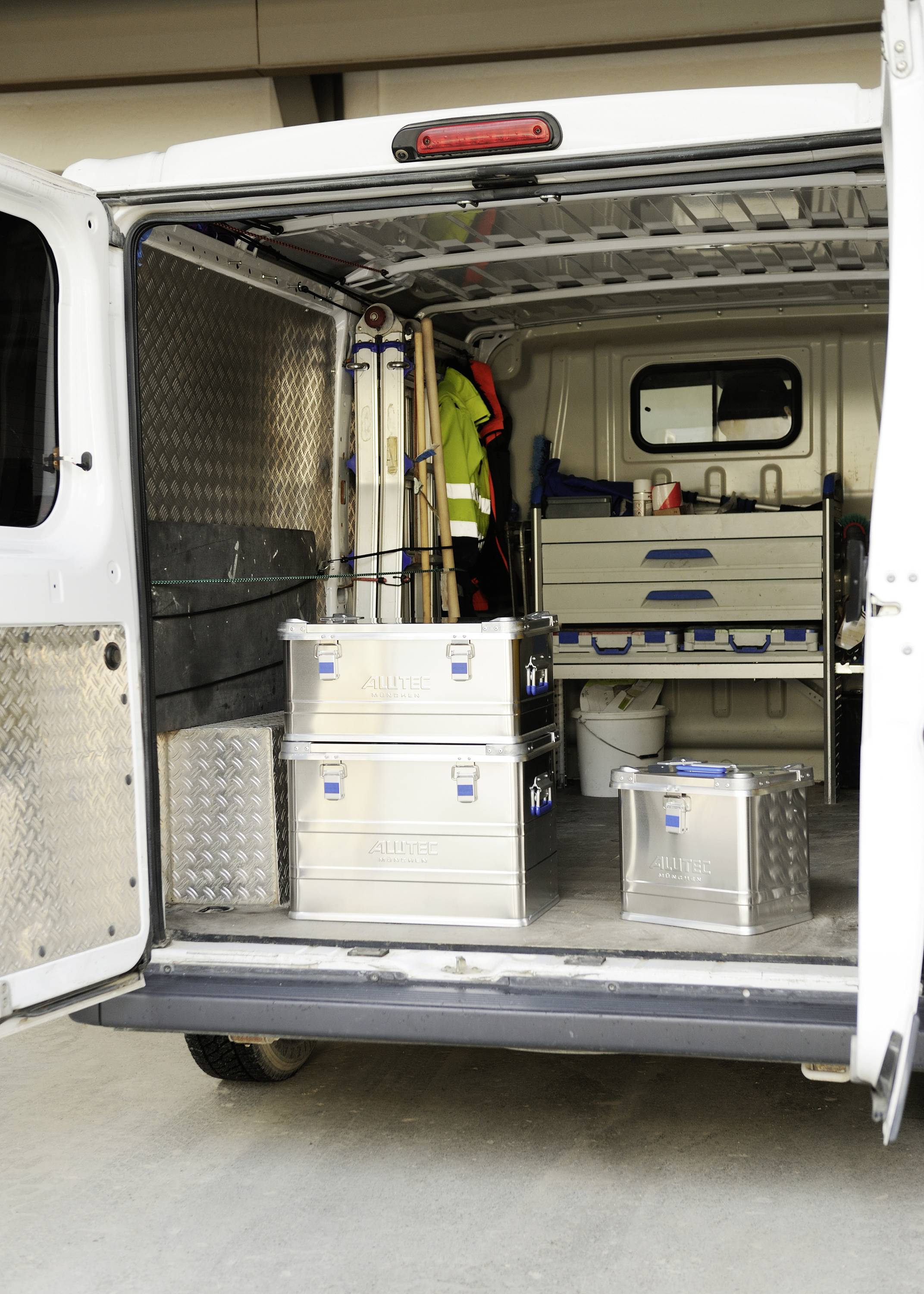 Alutec INDUSTRY 48 13048 Transportkiste Aluminium (L x B x H) 580 x 385 x 277mm