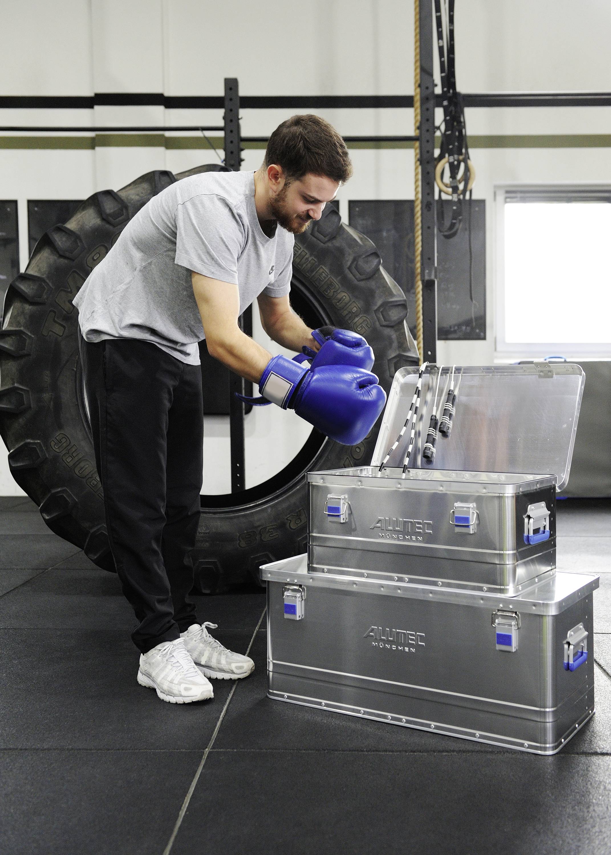 Alutec BASIC 80 10080 Transportkiste Aluminium (L x B x H) 775 x 385 x 325mm