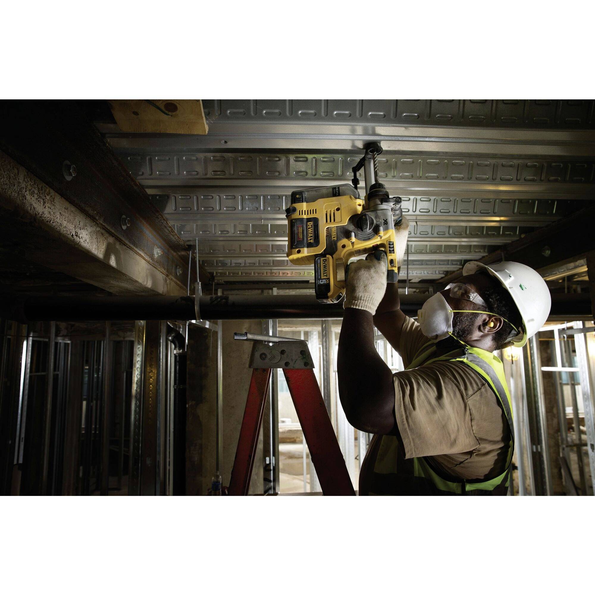 DEWALT D25303DH-XJ D25303DH 1St.