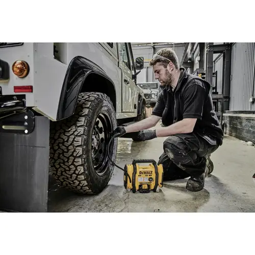 DEWALT DCC018N-XJ Kompressor 11 bar DEWALT DCC018N-XJ Kompressor 11 bar