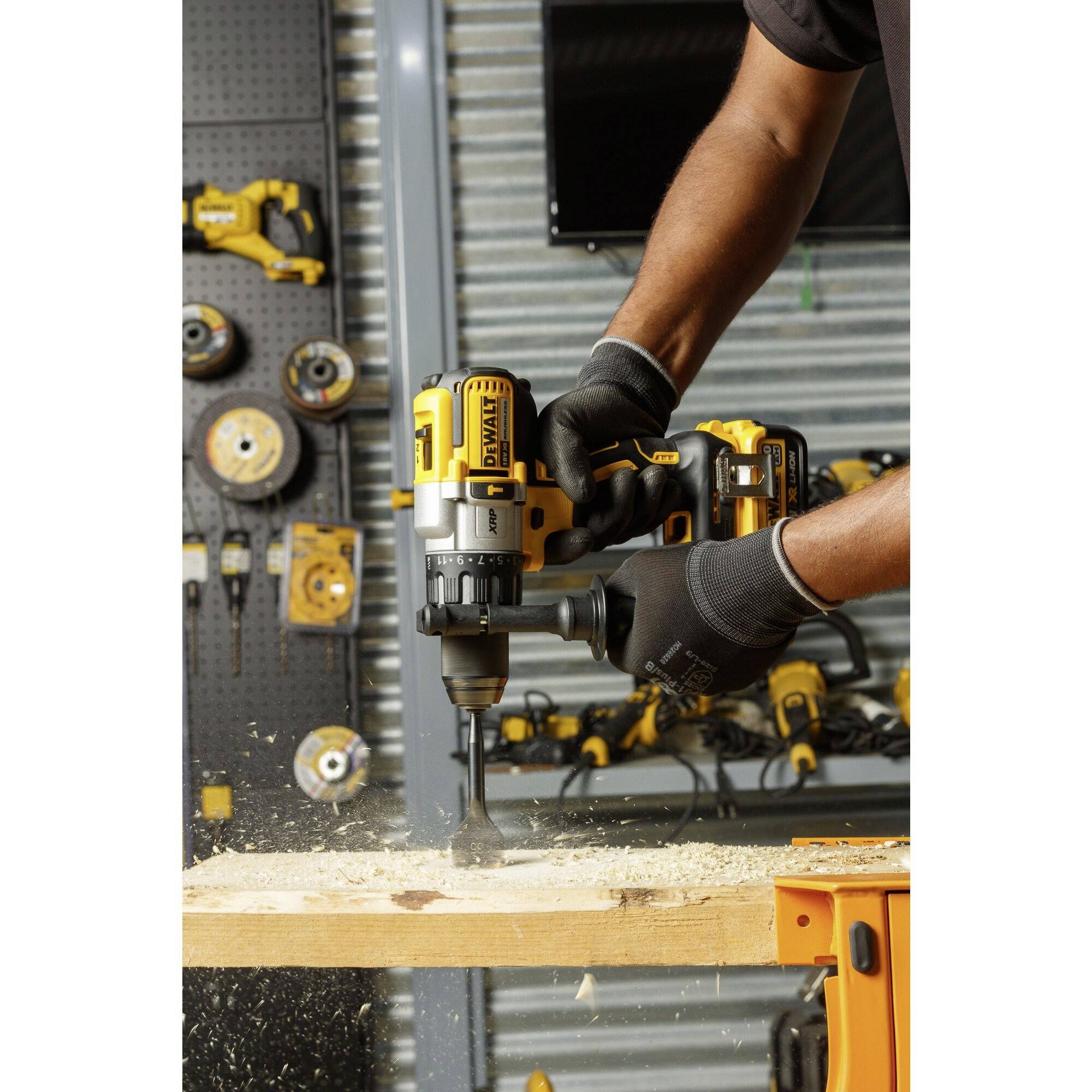 DEWALT DCD996NT 3-Gang-Akku-Schlagbohrschrauber inkl. Koffer