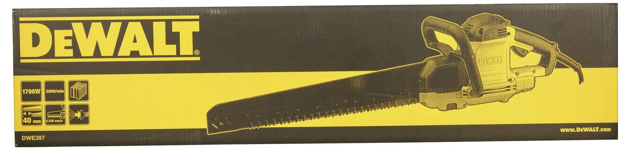 Eine Verpackung der Marke DeWalt zeigt eine elektrische Säge. Grafiken weisen auf Funktionen hin, u.a. Leistung und Klingenlänge.