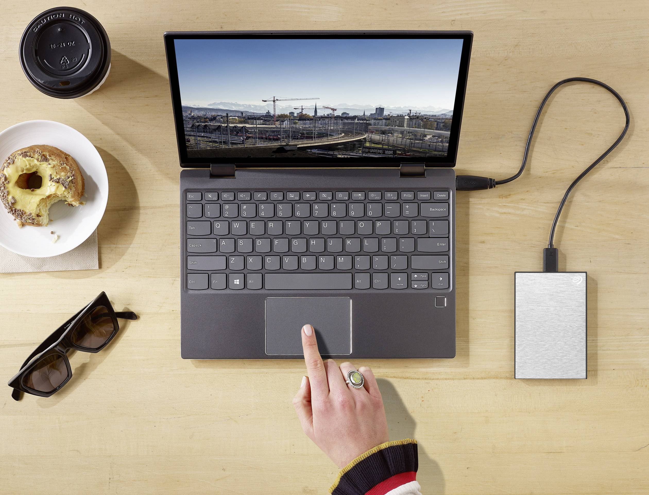 Seagate Backup Plus Slim 2TB Externe Festplatte 6.35cm (2.5 Zoll) USB 3.2 Gen 1 (USB 3.0) Silber STHN2000401