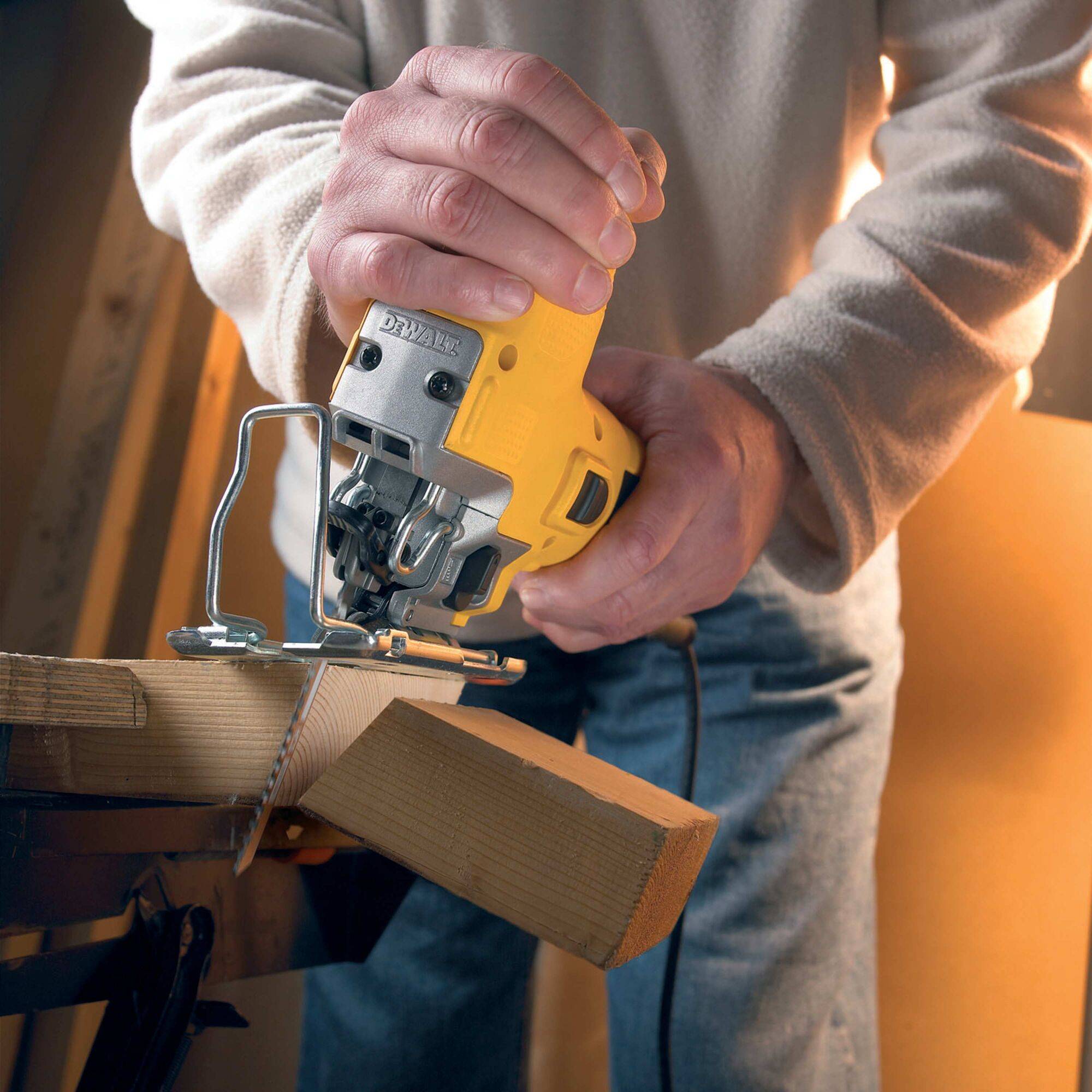 DEWALT DW343K Stichsäge DW343K-QS 550 W