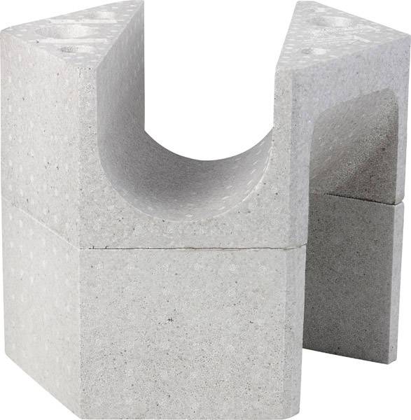 Ein Betonformstück mit einer U-förmigen Aussparung in der Mitte. Es scheint für Bau- oder Installationszwecke geeignet zu sein.