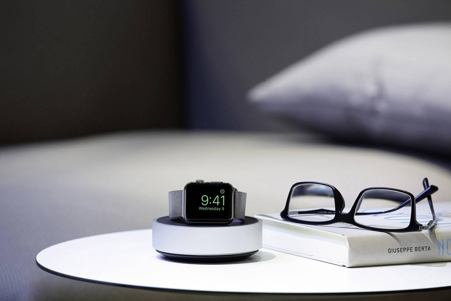 Just Mobile ST-368 Ladedock Silber