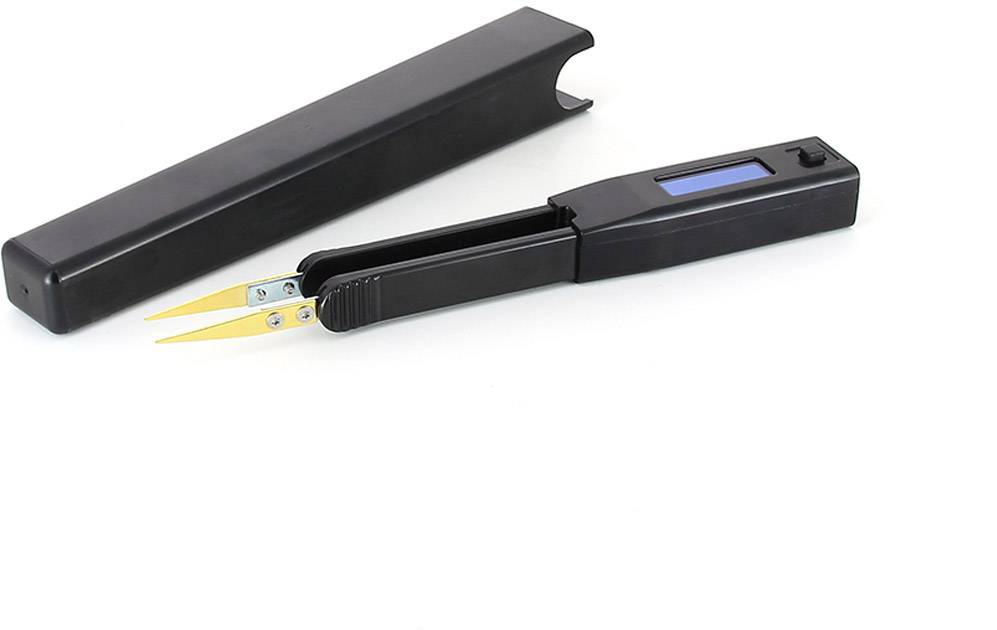 Ein digitales Multimeter in Pinzettenform mit einem schwarzen Gehäuse und blauem Display, neben einer abnehmbaren Abdeckung.