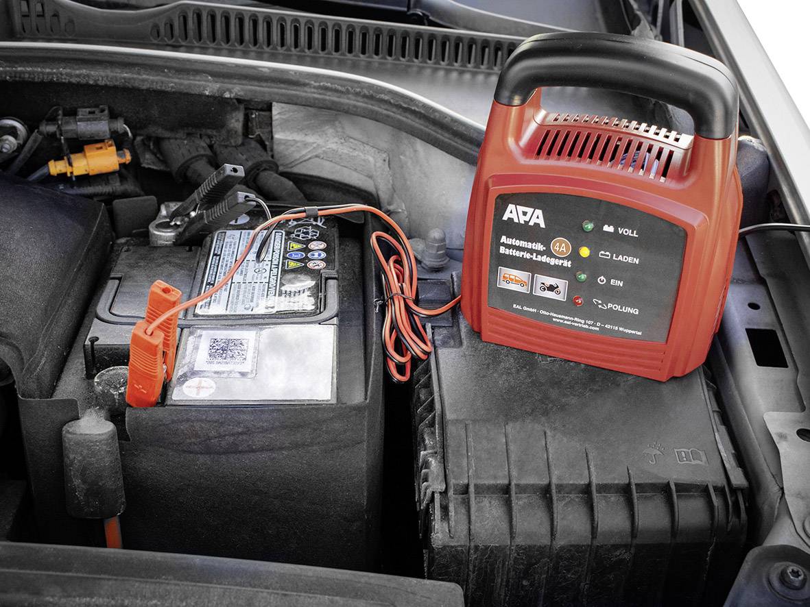 APA 16626 Automatikladegerät 12V 27 A, 4A