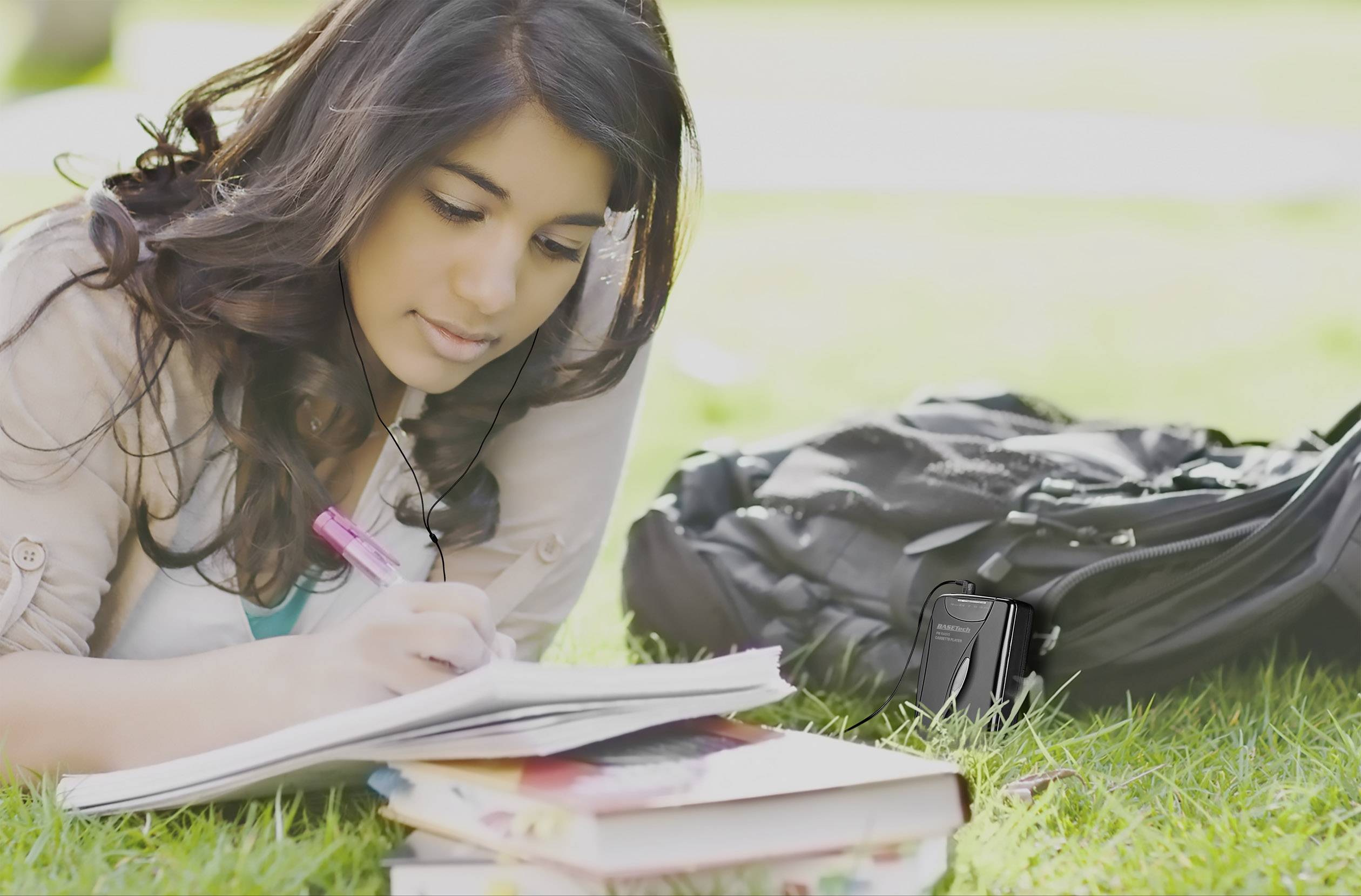 Basetech KW-118C Tragbarer Kassettenspieler Schwarz