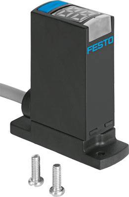 Ein schwarzer Sensor von Festo mit zwei Befestigungsschrauben. Der Sensor hat einen blauen Abschnitt und ist mit einem Kabel verbunden.
