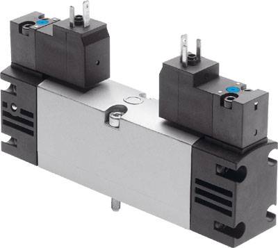 Ein pneumatisches Ventil mit zwei schwarzen Solenoiden und einem Metallgehäuse, verwendet zur Steuerung von Druckluftsystemen.