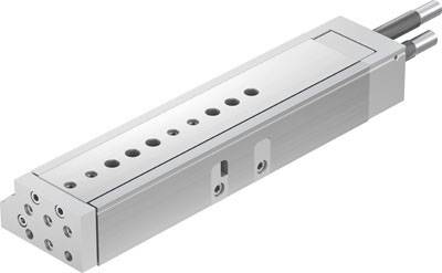 Silberner Linearzylinder mit mehreren Befestigungslöchern und zwei Anschlüssen an der Seite, hauptsächlich zur Steuerung von Bewegung.