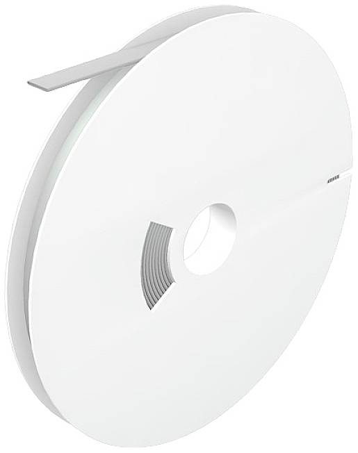 Eine weiße Spule mit einem schmalen Streifen Band am Rand, sichtbar vor einem neutralen Hintergrund.