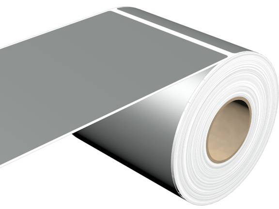 Eine Rolle silbergraues Flachblech, das ein reflektierendes Finish hat. Die Rolle ist teilweise abgewickelt gezeigt.