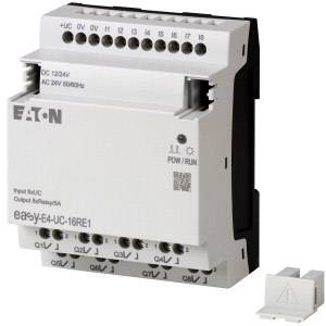 Programmable Steuerrelais mit mehreren Anschlussklemmen und Tasten auf der Vorderseite. Markiert mit 'EATON' und Modell 'easyE4'.