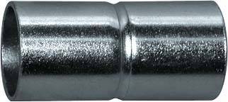 Ein metallisches Rohrverbindungsstück mit glatter, zylindrischer Form und leichtem Glanz, geeignet für Sanitärinstallationen.