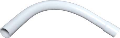 Ein weißes Kunststoffrohr in einer gebogenen Form, ähnlich einer 90-Grad-Biegung, vor einem neutralen Hintergrund.
