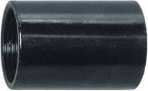 Ein schwarzer zylindrischer Adapter mit Innengewinde, vermutlich aus Metall, dient zur Verlängerung oder Verbindung von Rohrleitungen.