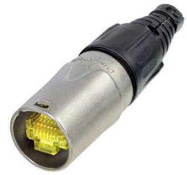 Ein Adapter, der eine XLR-Buchse mit einem Ethernet-Netzwerkkabelanschluss kombiniert, für Audio- und Netzwerkanwendungen.