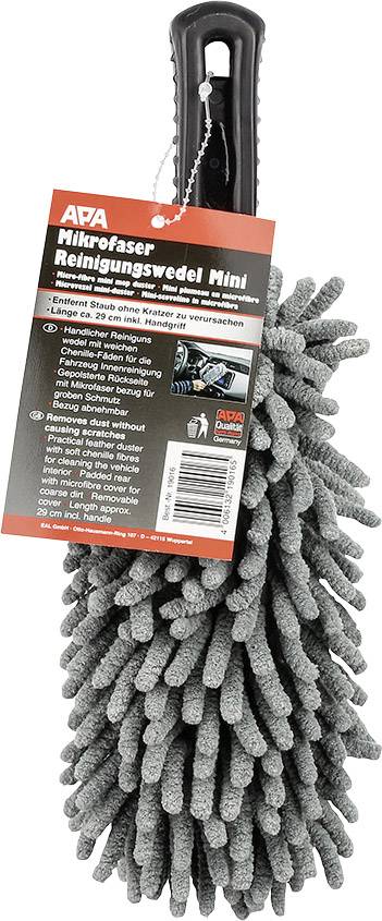 Ein grauer Mikrofaser-Reinigungswedel mit schwarzem Griff, an dem ein rotes Etikett mit Produktinformationen befestigt ist.