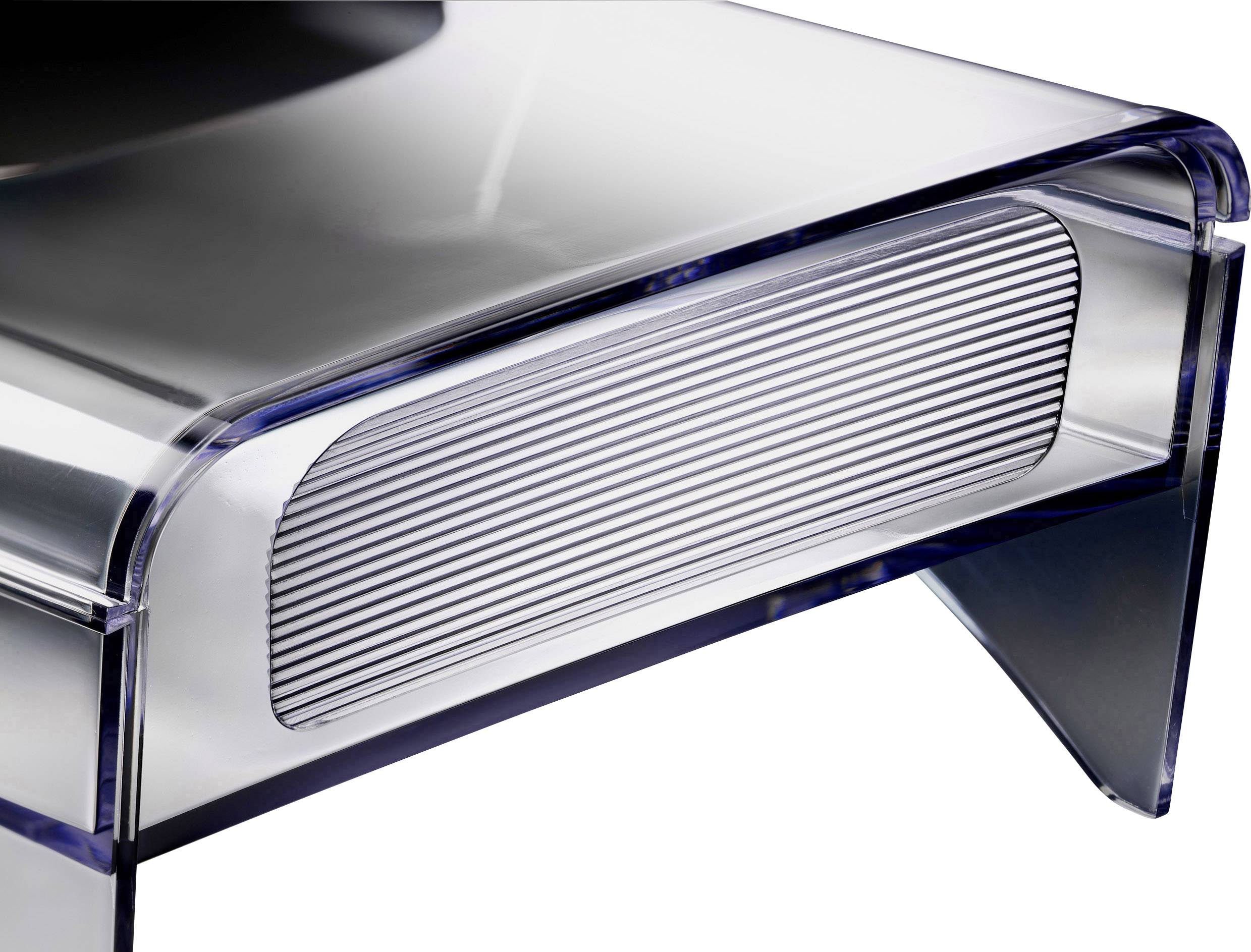 Nahaufnahme eines modernen, transparenten Acrylmöbels, das einen klaren, geschwungenen Stil mit gerillter Frontblende zeigt.