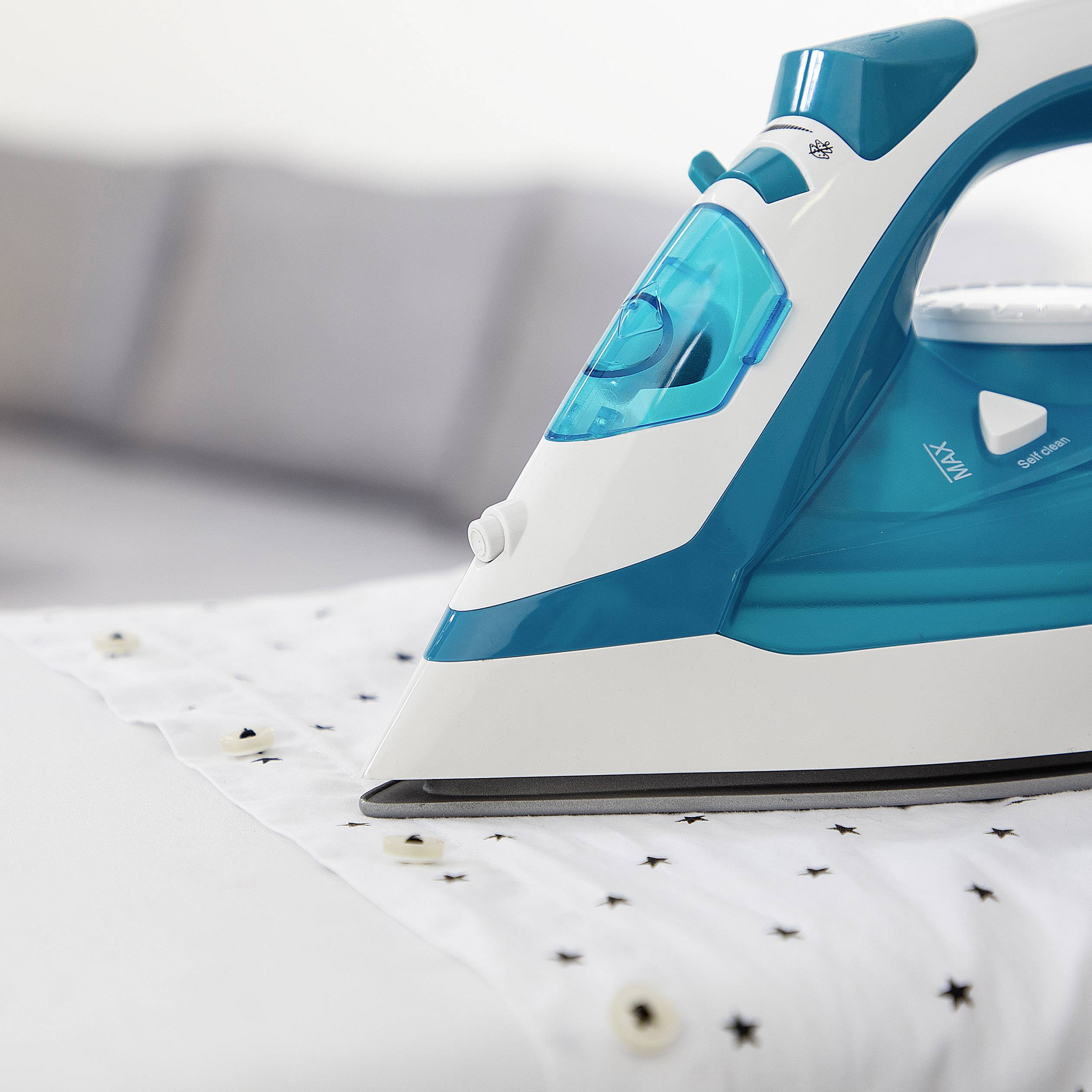 Tristar ST-8320 Dampfbügeleisen Weiß, Blau 2600 W