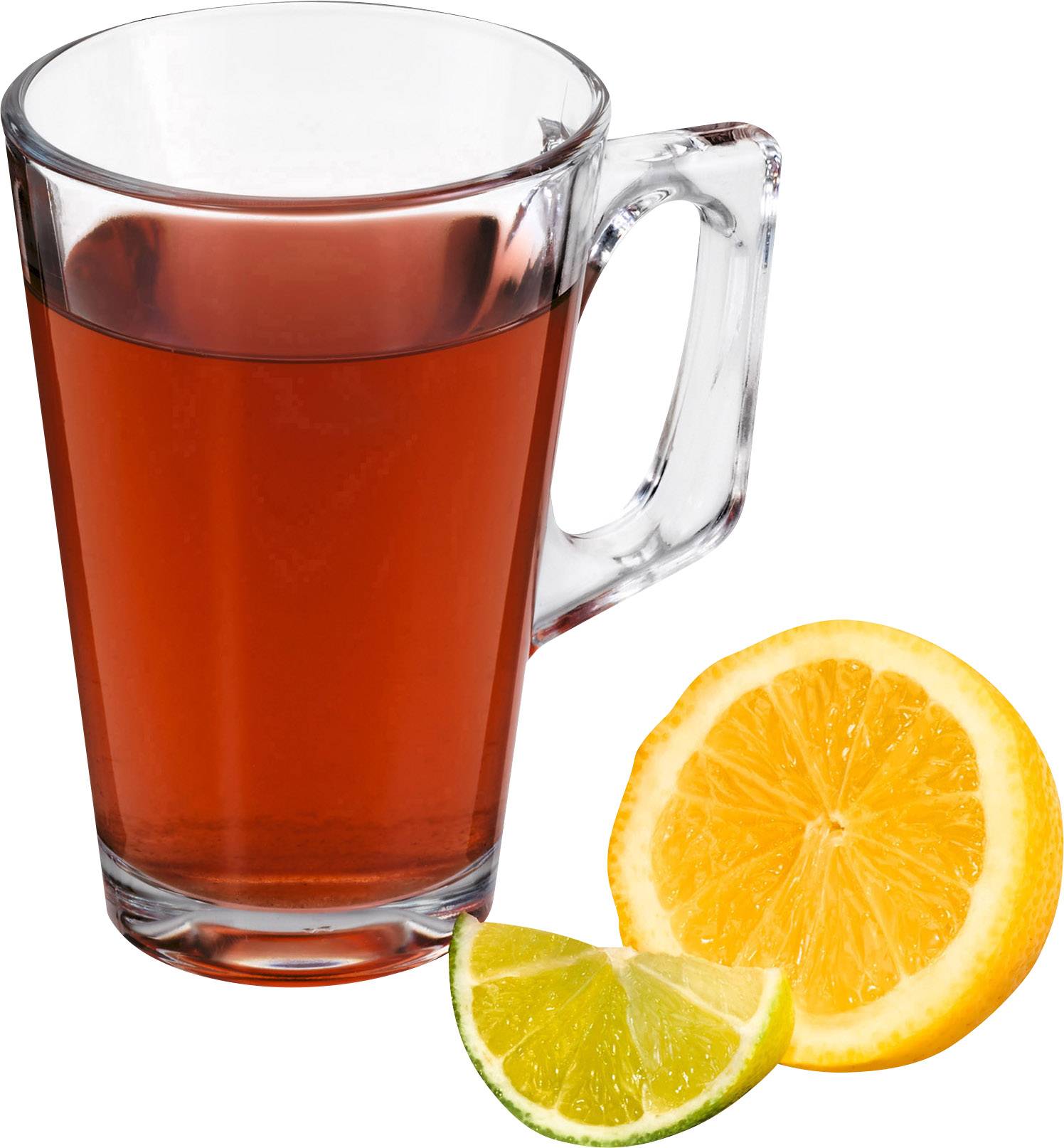 Ein Glas roter Früchtetee mit einer Orangenscheibe und einem Limettenstückchen daneben.