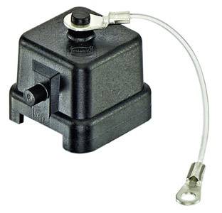 Schwarzer elektrischer Druckschalter mit zwei Anschlüssen und Kabel zur Erdung, hauptsächlich verwendet in elektrischen Systemen.