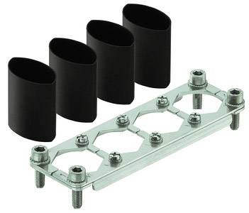 Vier schwarze Schutzabdeckungen liegen neben einer silbernen Metallhalterung mit vier Schraubbefestigungen.