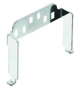 Metallclip mit mehreren rechteckigen Ausschnitten, verwendet zum Befestigen von Computererweiterungskarten.