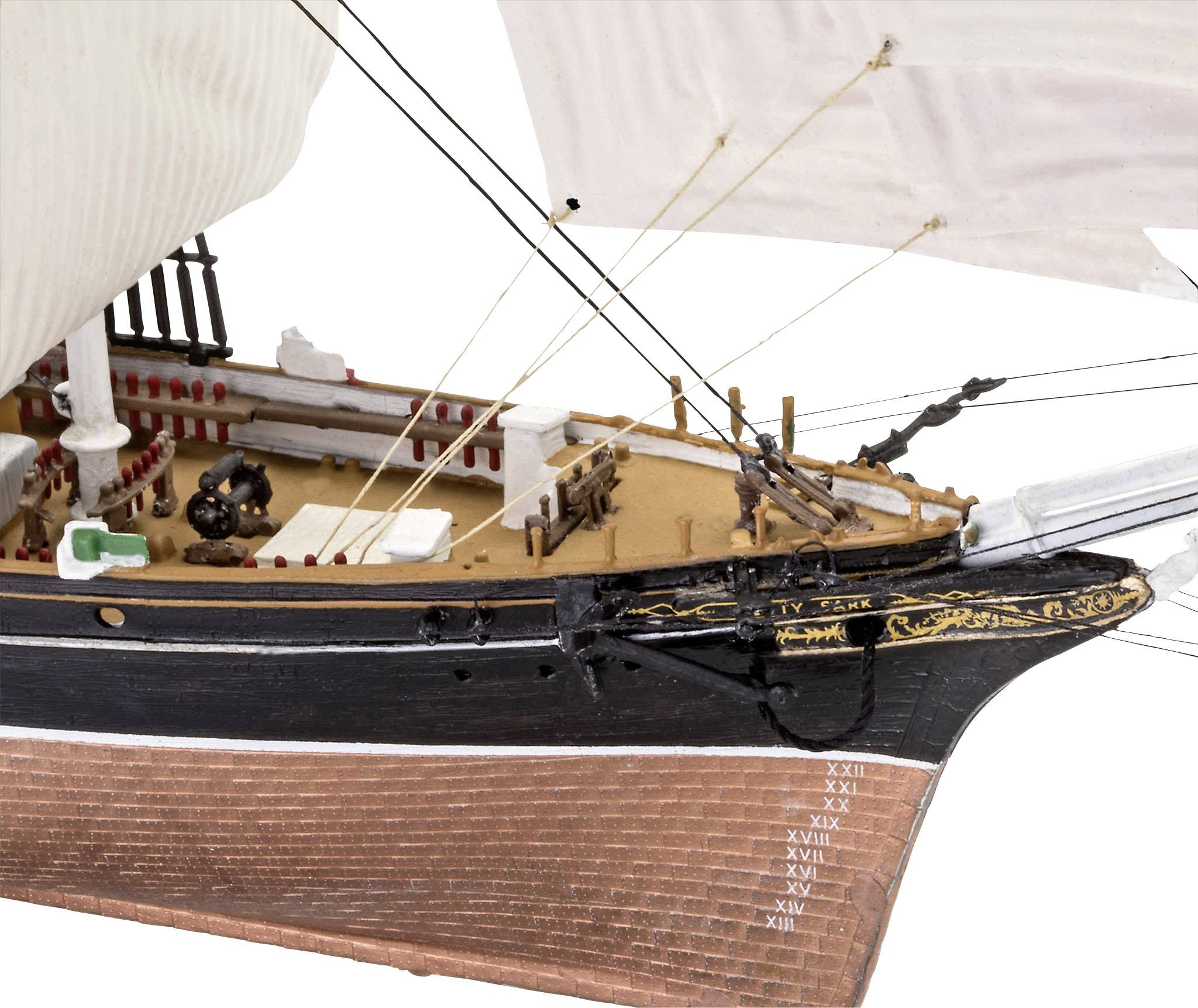 Revell 05430 Schiffsmodell Bausatz 1:220