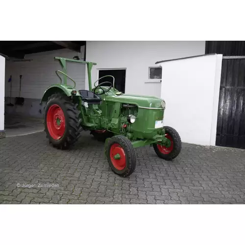 Revell 07821 Traktormodell Bausatz 1:24 Revell 07821 Traktormodell Bausatz 1:24