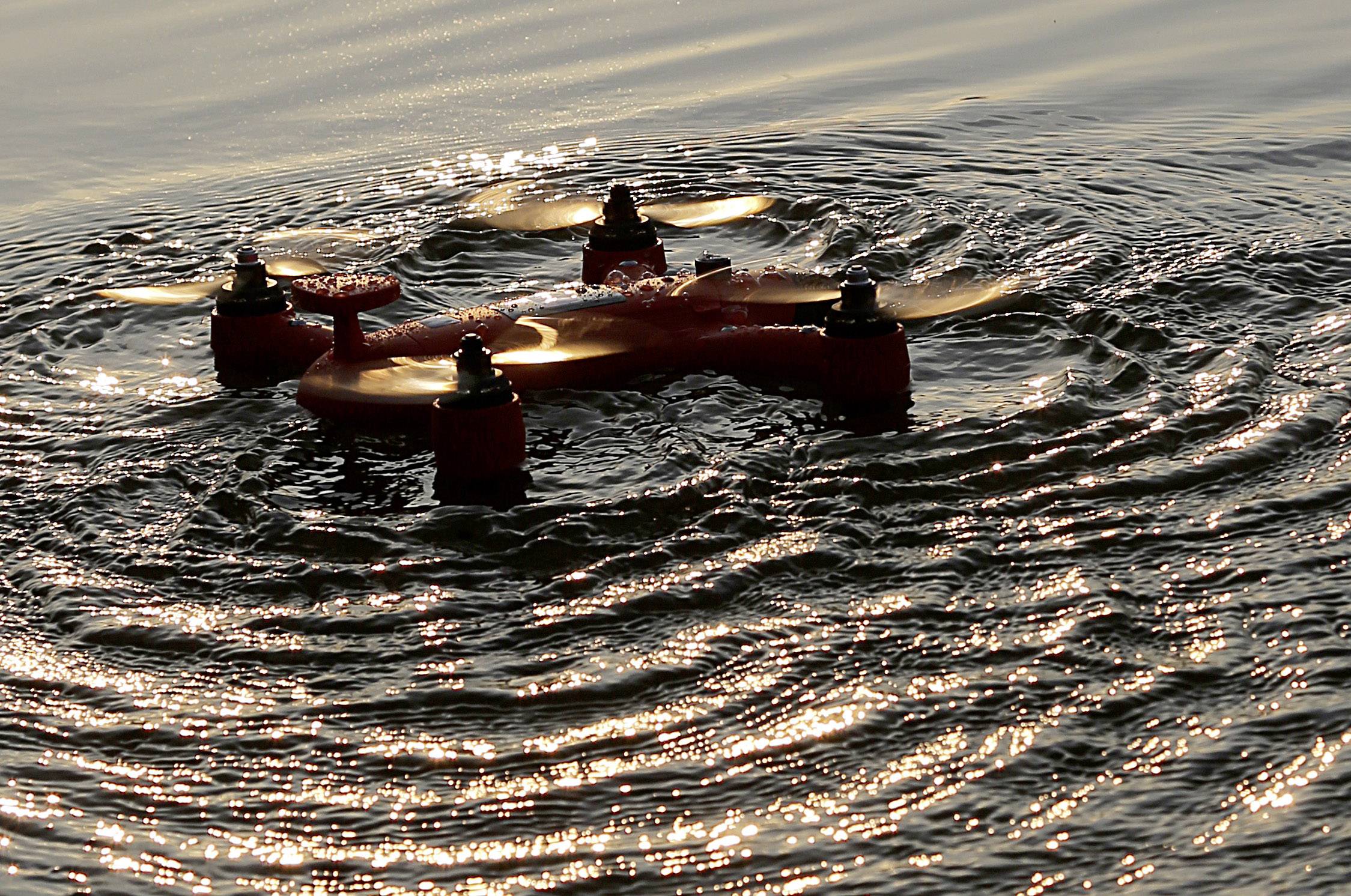 Swell Pro Spry Quadrocopter RtF Kameraflug