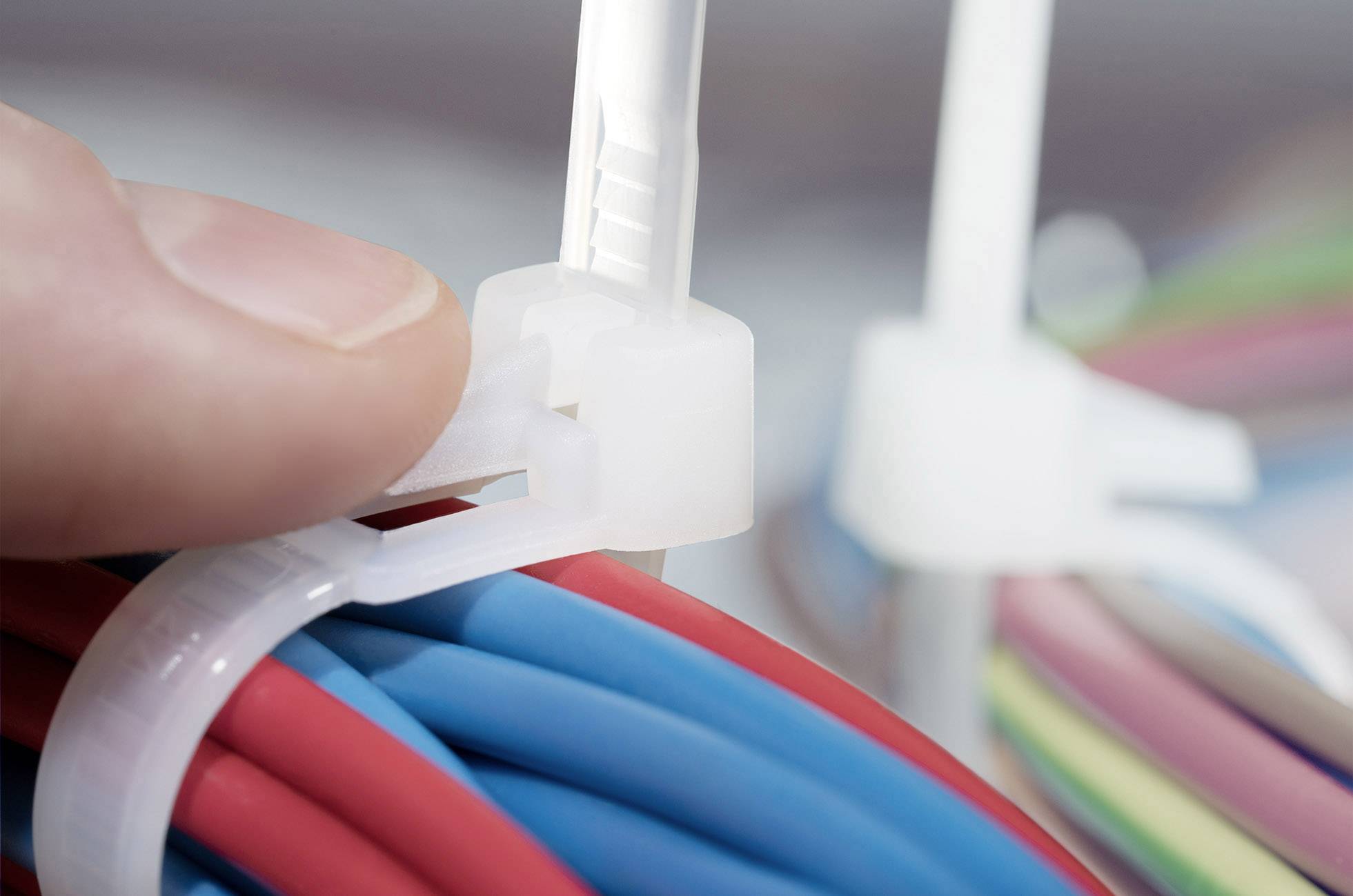 HellermannTyton 131-21419 REL140-PA66-NA Kabelbinder 150 mm 7.60 mm Natur Lösbar, mit Hebelverschluss 100 St.