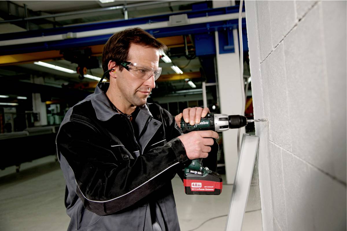 Metabo SB 18 LT -Akku-Schlagbohrmaschine inkl. 2. Akku, mit Zubehör