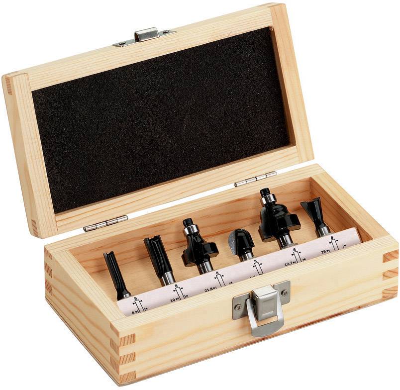 Holzkiste mit geöffnetem Deckel zeigt sechs Fräseraufsätze auf einem Schaumstoffeinsatz. Dient zur Aufbewahrung und sicheren Transport der Aufsätze.