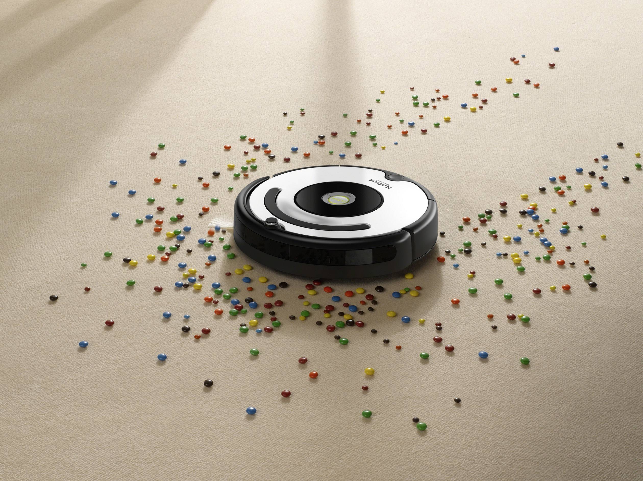 IRobot Roomba 675 Saugroboter Silber, Schwarz