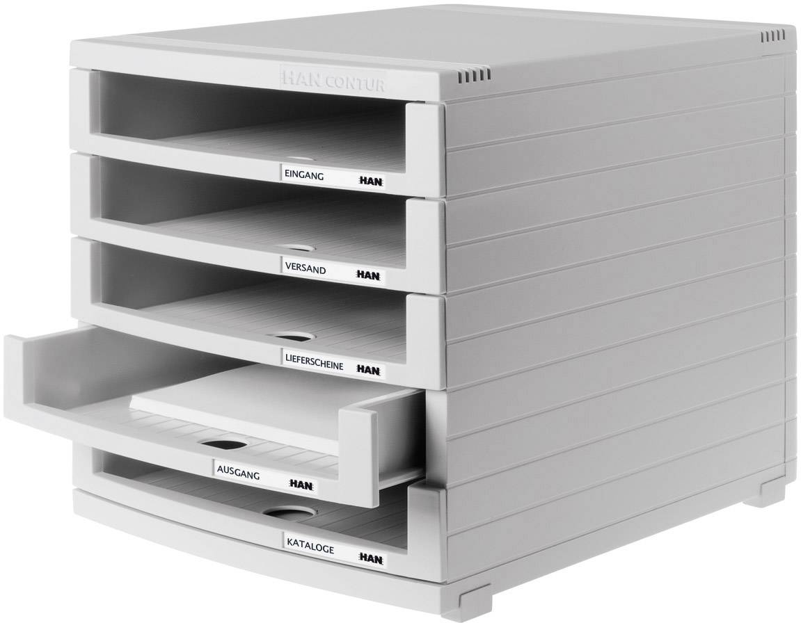 Grauer Papierablage-Organizer mit fünf stapelbaren Fächern, von oben nach unten beschriftet: 'Eingang', 'Versand', 'Lieferscheine', 'Ausgang', 'Kataloge'. Ein Fach ist leicht herausgezogen.