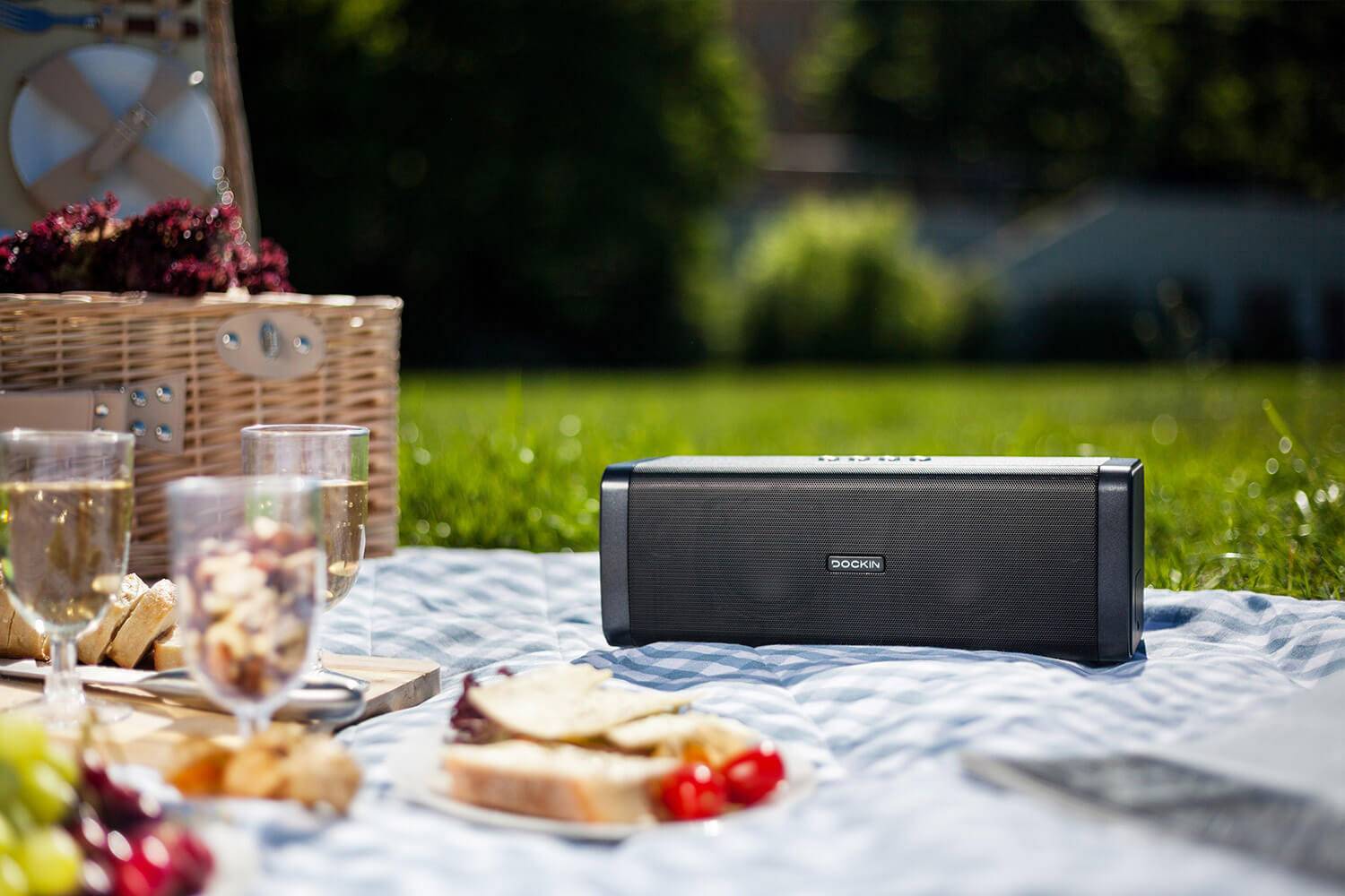 Dockin D Fine Bluetooth® Lautsprecher NFC, Outdoor, spritzwassergeschützt, staubfest Schwarz