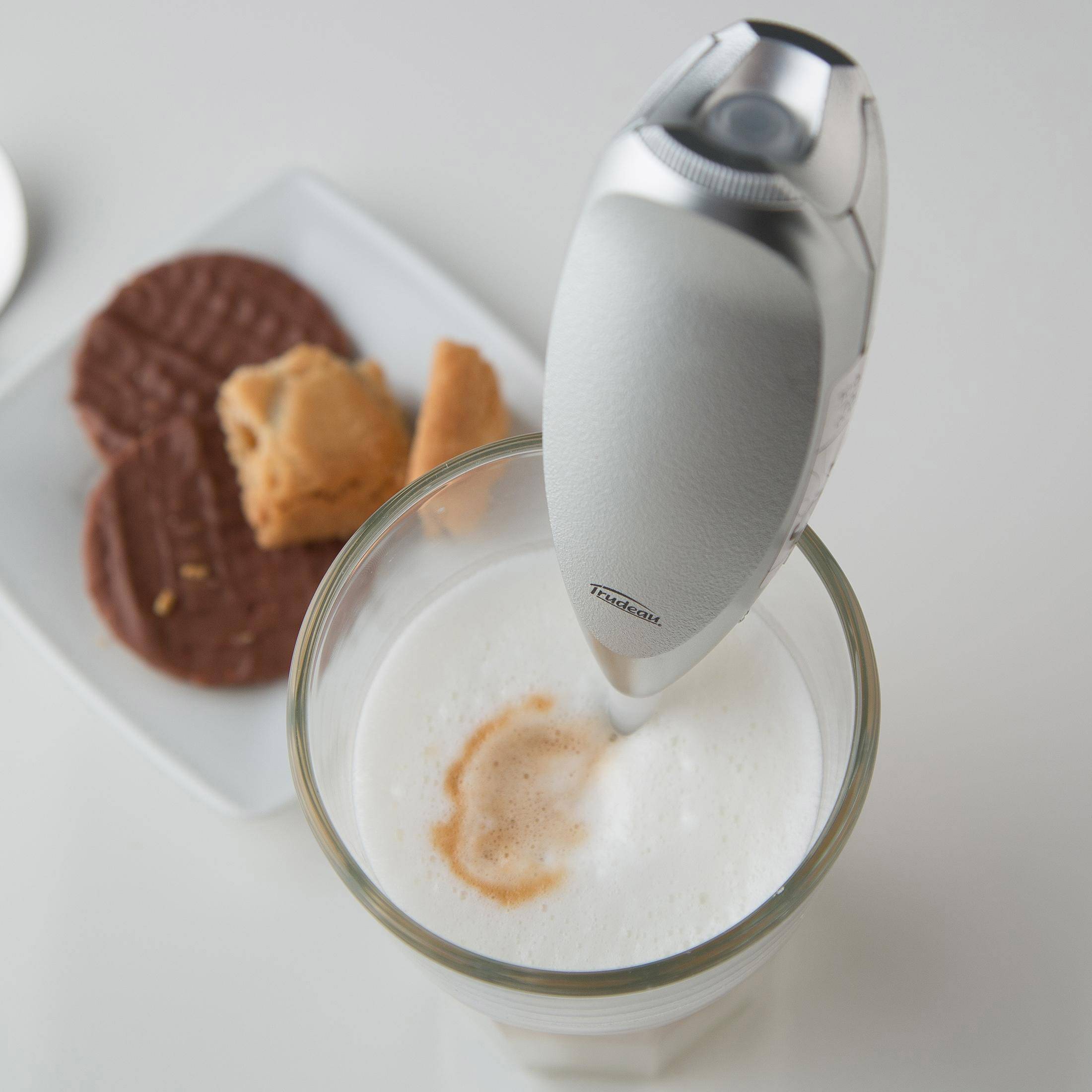 Trudeau Maison SET0471818TRUD Milchaufschäumer Weiß, Silber