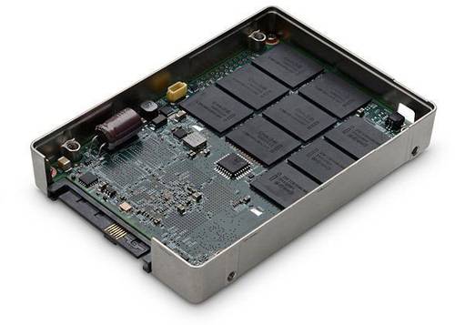 HGST 0B31065 Interne SATA SSD 6.35cm (2.5 Zoll) 200GB Retail SAS 12 Gb/s