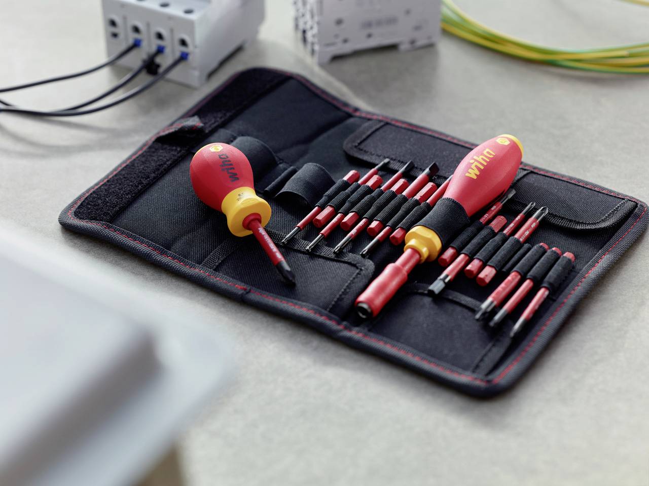 Schraubendrehersatz SlimVario® 18-tlg.m.Wechselkl.VDE isol.WIHA