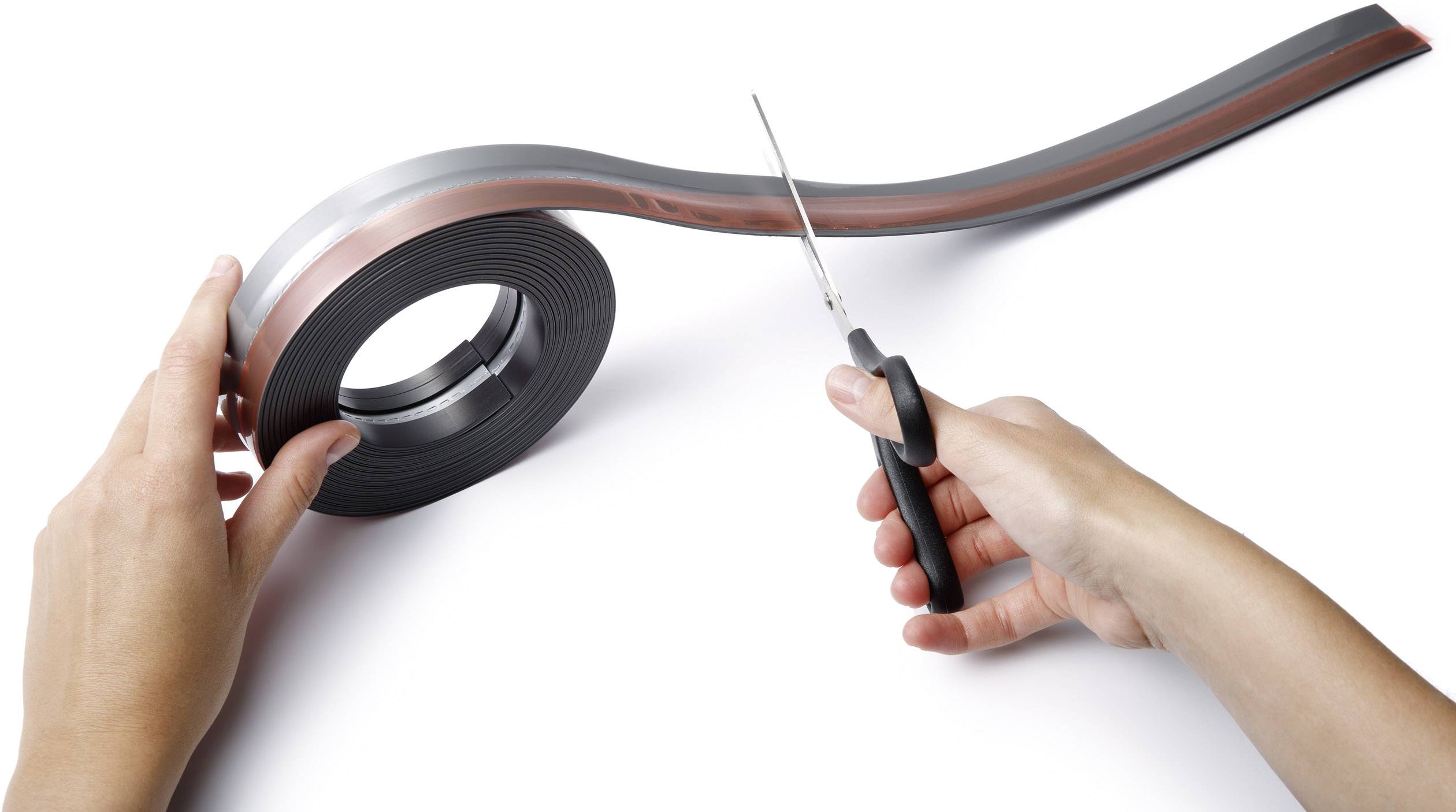 Durable Magnetleiste DURAFIX ROLL (B x H) 5000mm x 17mm selbstklebend, individuell zuschneidbar Silber 1 St. 470823