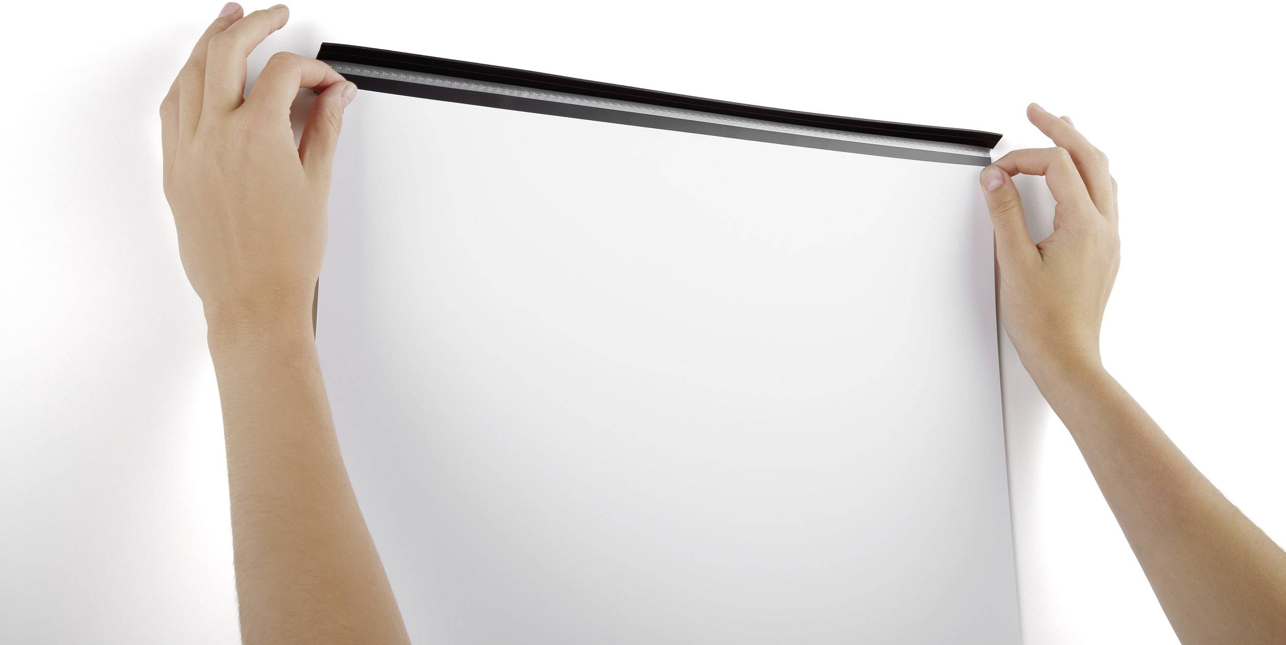 Durable Magnetleiste DURAFIX ROLL (B x H) 5000mm x 17mm selbstklebend, individuell zuschneidbar Silber 1 St. 470823