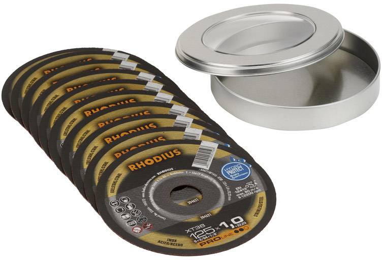 Ein Stapel von neun Schleifscheiben der Marke RHODIUS neben einer offenen runden Metallbox.