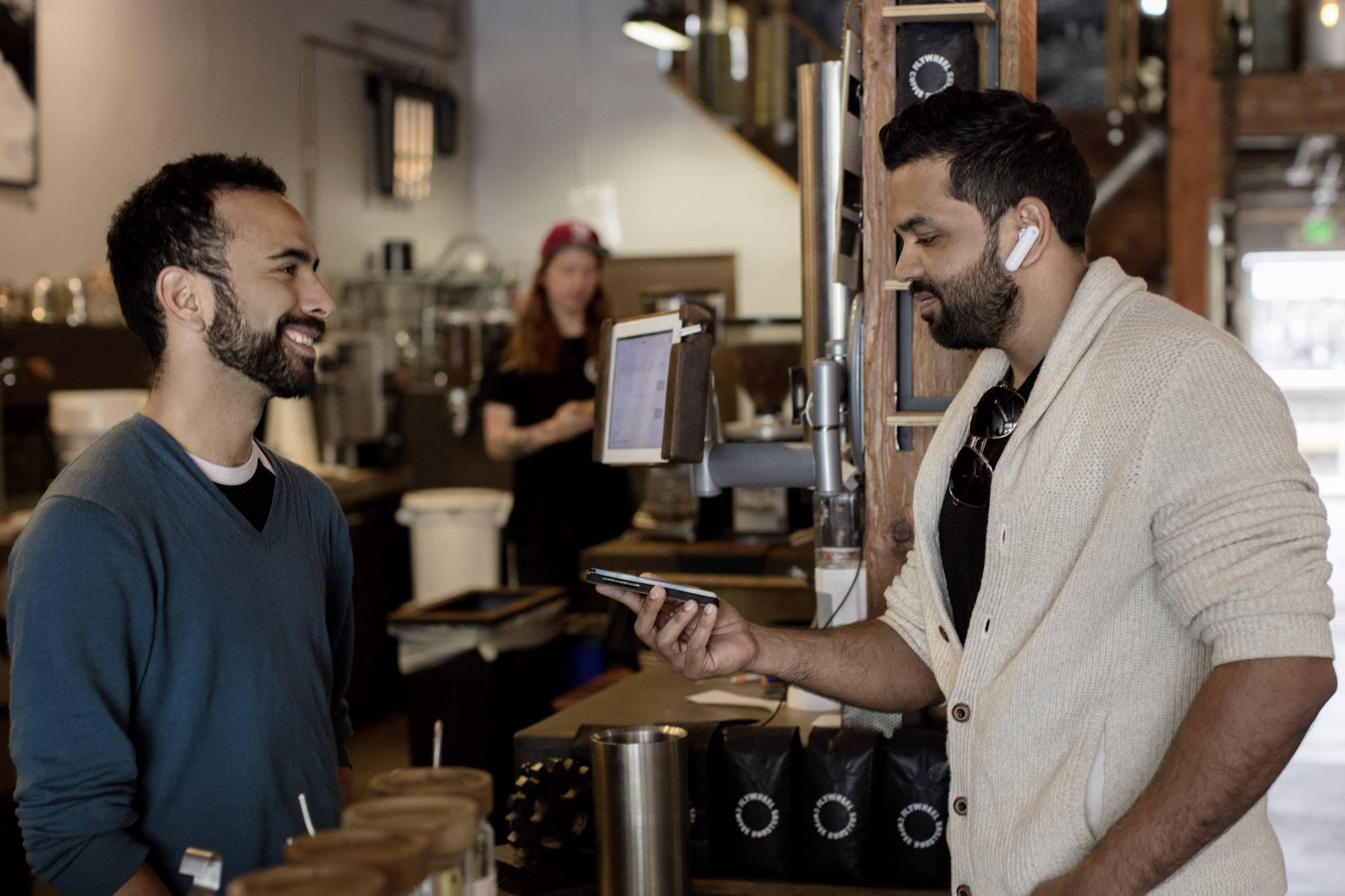 Timekettle Mobiler Dolmetscher WT2 Plus Deutsch, Englisch, Niederländisch, Italienisch, Spanisch, Französisch, Portugiesisch, Schwedisch, Norwegisch