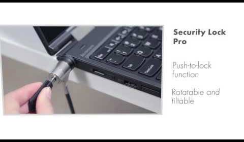 Eine Hand schließt ein 'Security Lock Pro' an einen Laptop an. Funktionen: Push-to-lock, drehbar und neigbar.
