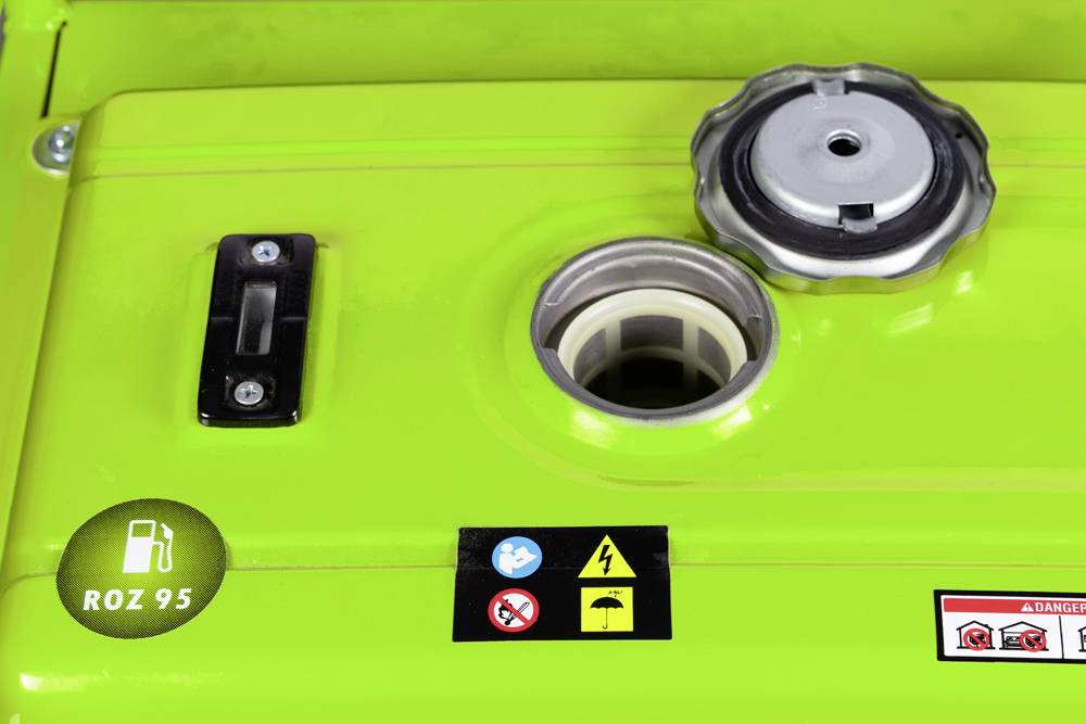 Zipper ZI-STE2800IV 4-Takt Inverter-Stromerzeuger 4.5kW 230V 34kg 2800W