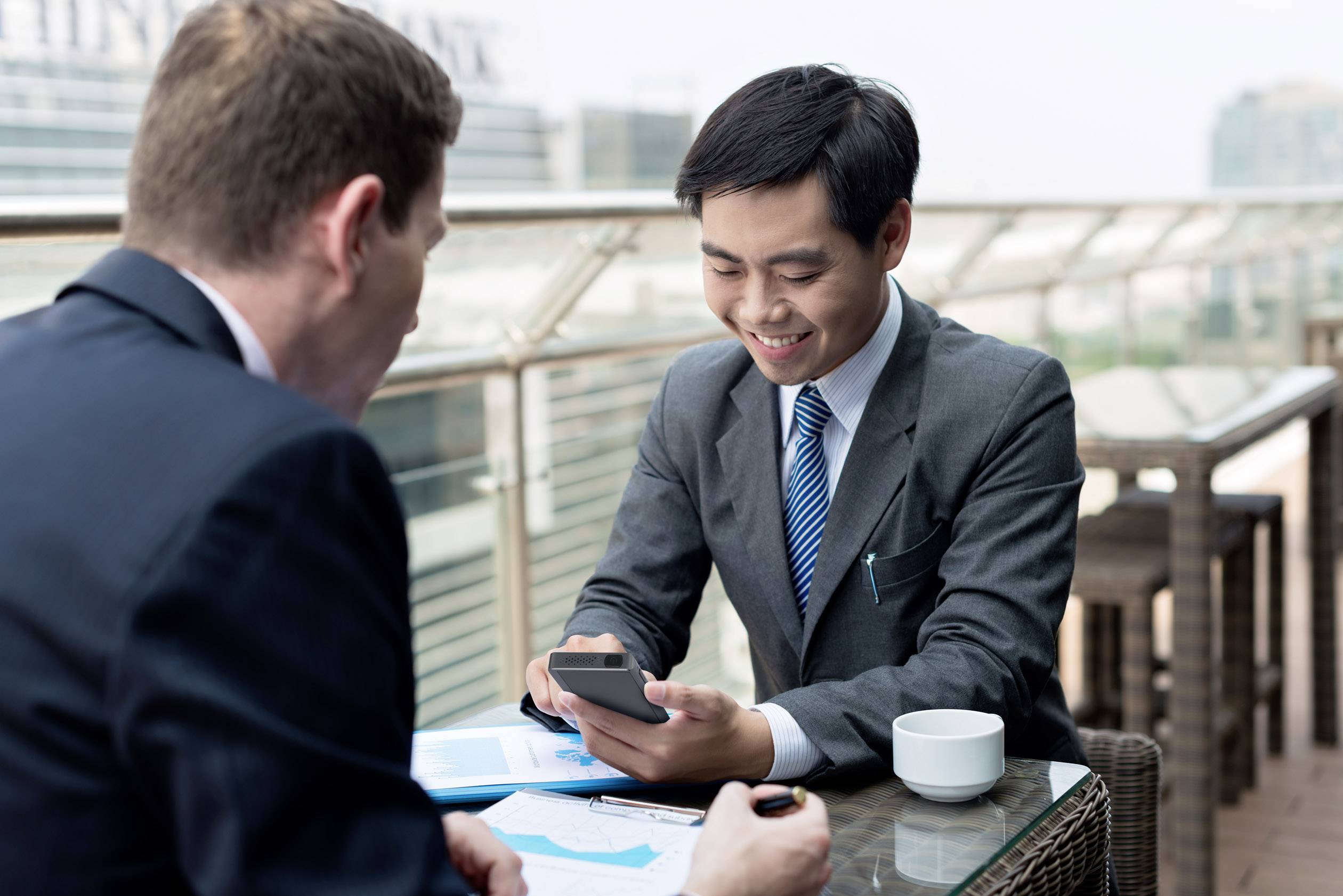 Renkforce Mobiler Dolmetscher Deutsch, Englisch, Französisch, Italienisch, Spanisch, Griechisch, Tschechisch, Dänisch